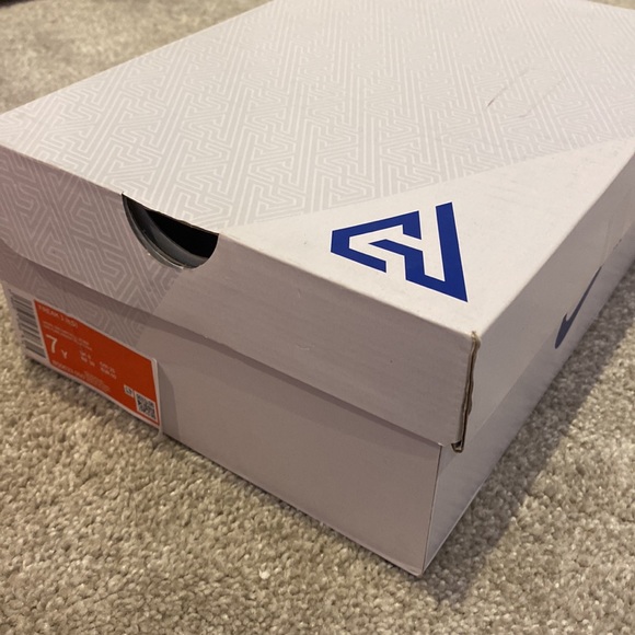 Giannis Antetokounmpo basketball shoes(Freak one) - Picture 5 of 7